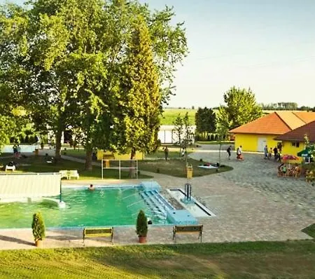 Aqua Fahaz Mesteri